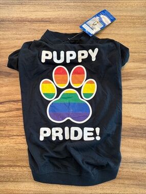 Puppy pride dog T-shirt Large NWT